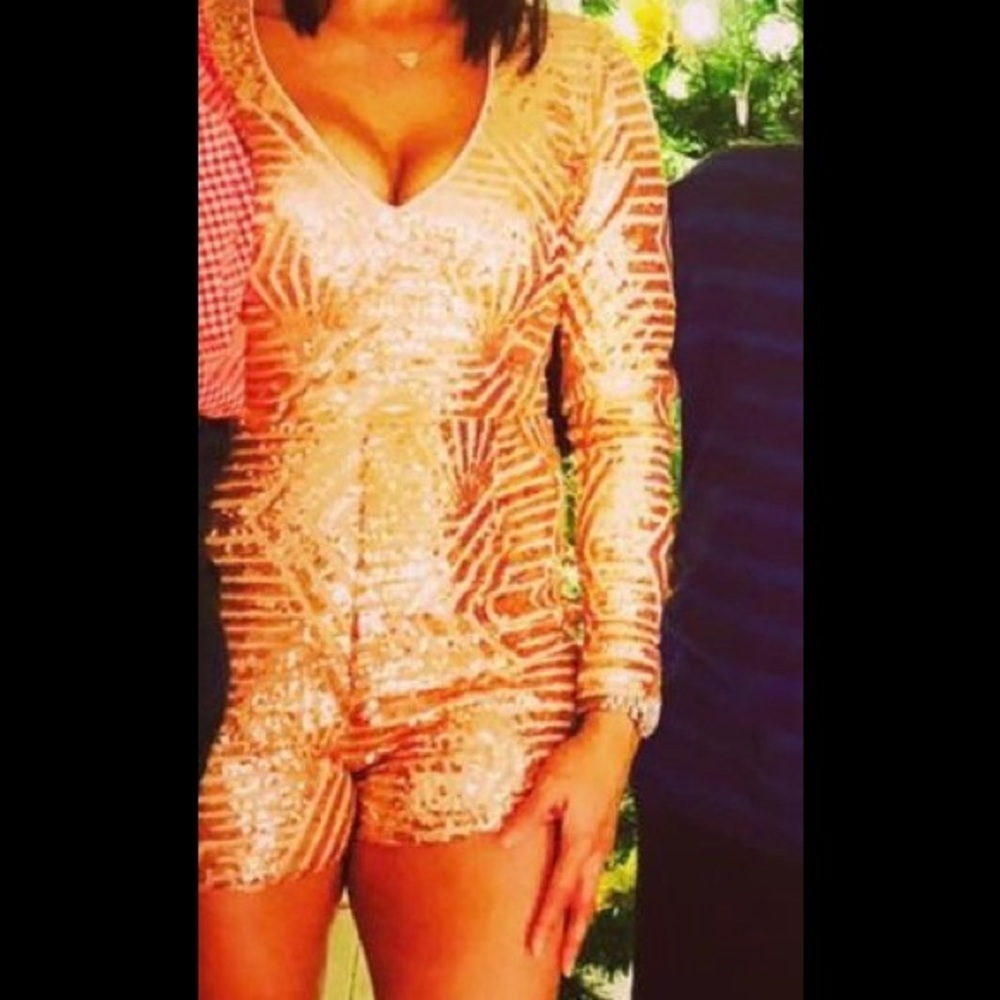 Rose Gold GUESS romper - Picture 4 of 4